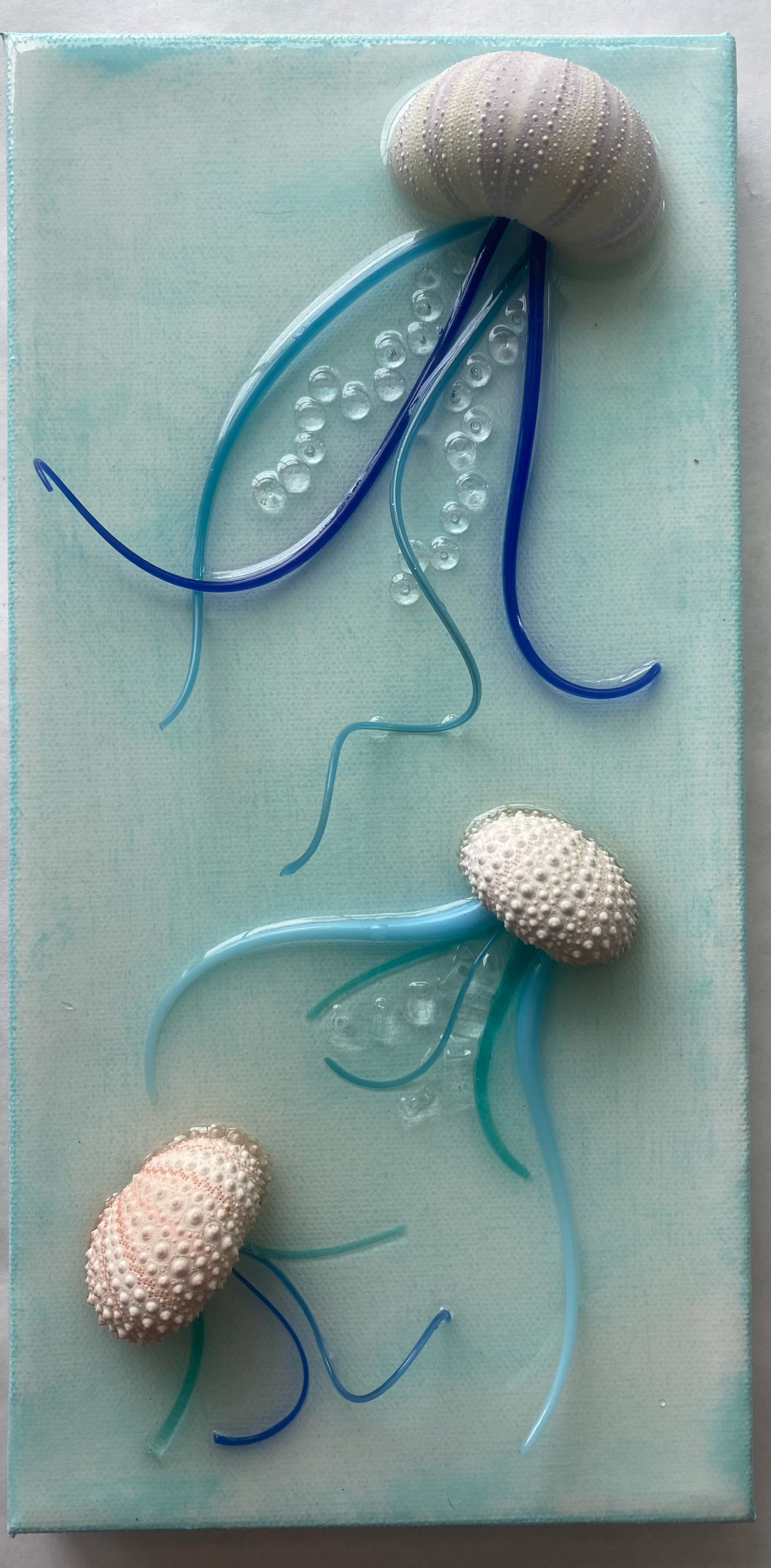 Jellyfish – Hand blown glass and shells – Seabreeze Art
